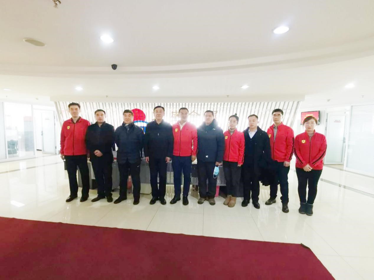Zhang Chenglin, deputy director of the United Front Work Department ，and his par